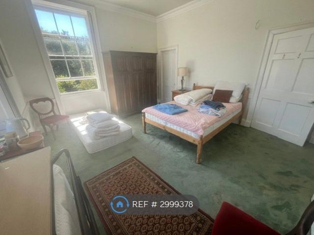Room for rent in Illogan, Cornwall