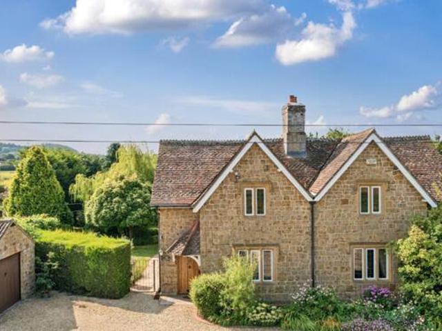 House for sale in Ilminster, Somerset