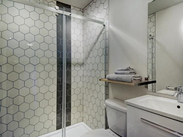 Apartment for rent in Centreville, Québec