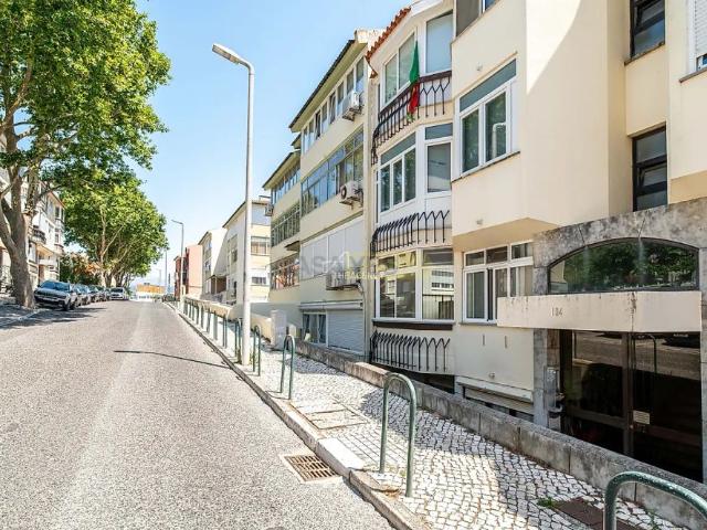 Apartamento alugar em Alvide, Cascais