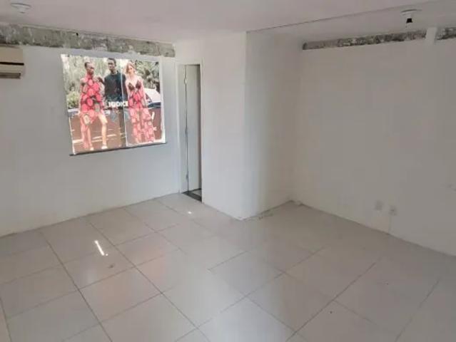 Condominio aluguel em Região Geográfica Imediata de Salvador, Região Metropolitana de Salvador