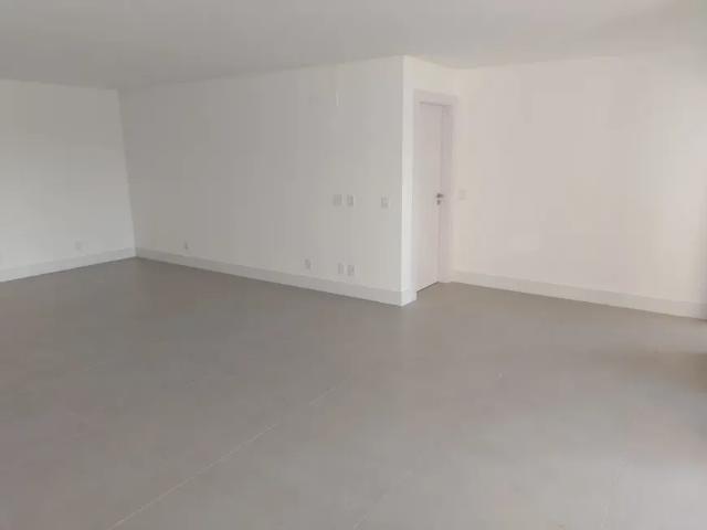Apartamento venda em Região Geográfica Imediata de Florianópolis, Desterro