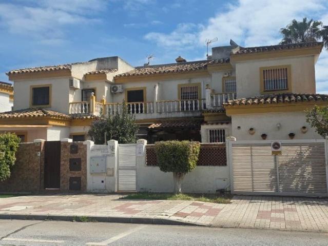 Casa en venta en Rio Real, Costa del Sol Occidental