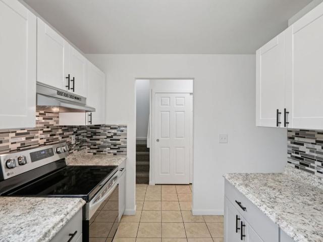 Apartment for rent in Wilkes, Portland