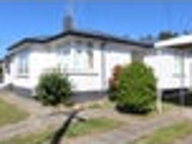 House for sale in Otakou