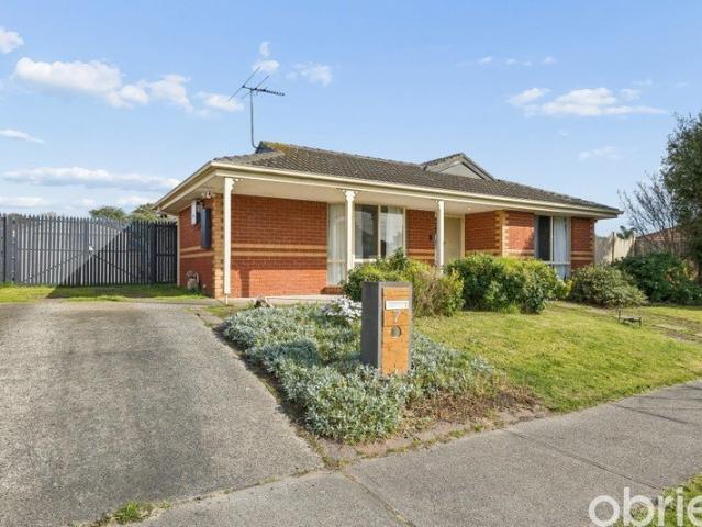 House for sale in Cranbourne North, Melbourne