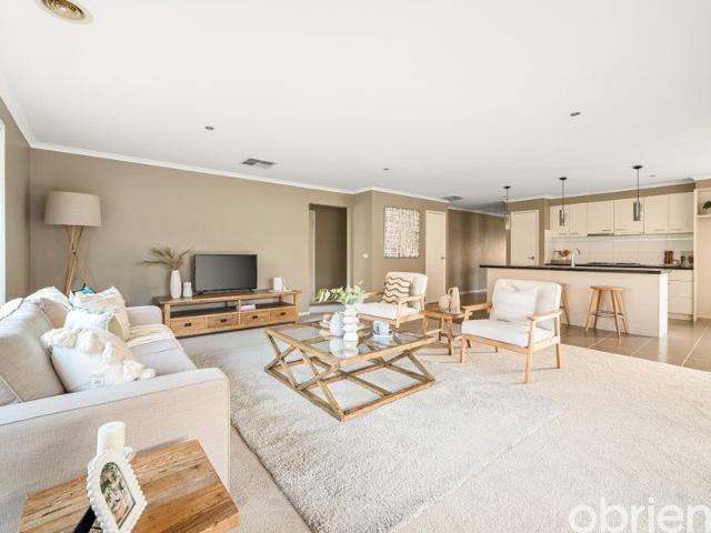 House for sale in Skye Valley Estate, Melbourne