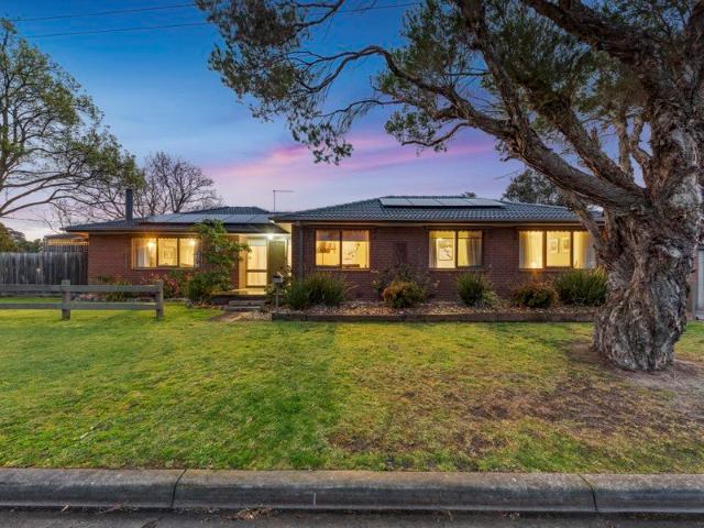 House for rent in Camerons Creek, Victoria