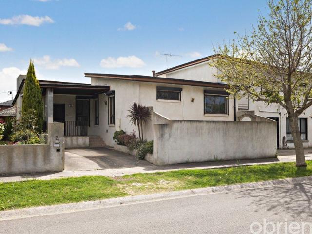 House for sale in Sydenham, Melbourne