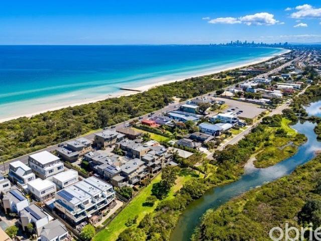 Townhouse for sale in Seaford, Melbourne