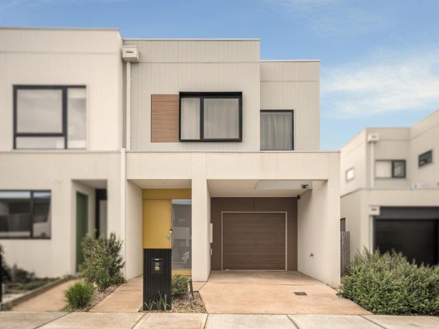 Townhouse for sale in Camerons Creek, Victoria