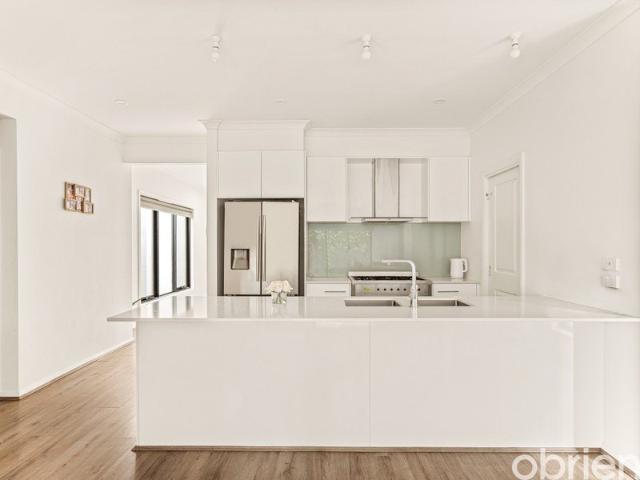 Townhouse for sale in Mayfield, Melbourne