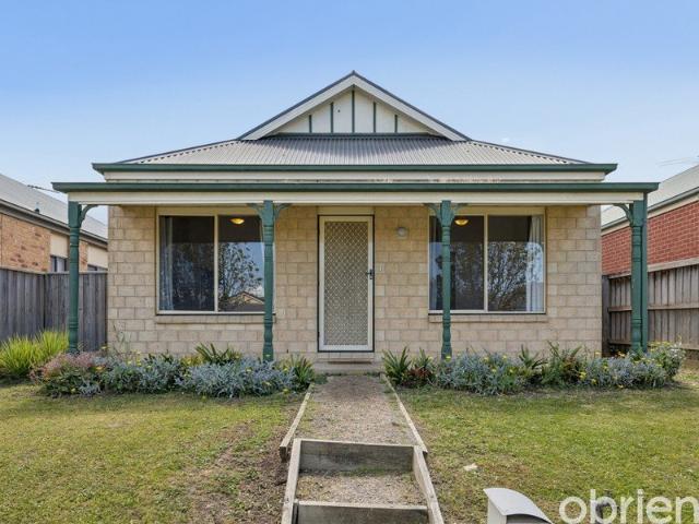 House for sale in Cranbourne, Melbourne