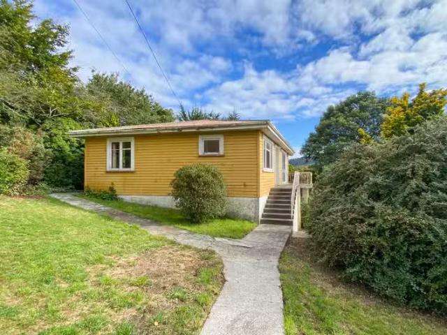 House for sale in Otakou