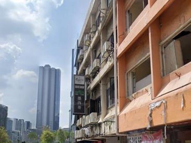 Flat for sale in Kl City