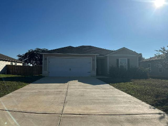 House for sale in Lytle, Atascosa County