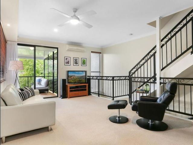 Townhouse for rent in Taringa, Greater Brisbane