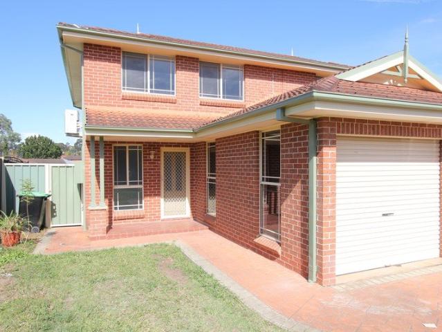 Duplex for rent in Sydney, New South Wales