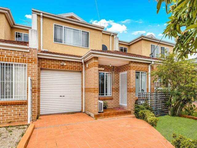 House for rent in Fairfield Heights
