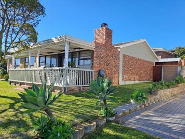 House for sale in Groot Brak Rivier, Western Cape