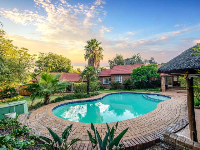 House for rent in Paulshof, Sandton