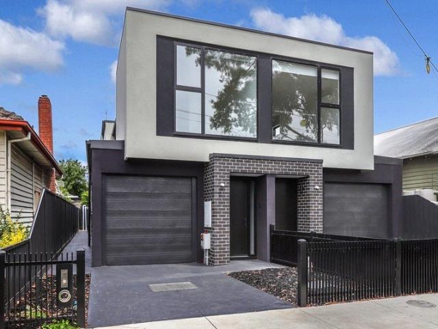Townhouse for rent in Camerons Creek, Victoria