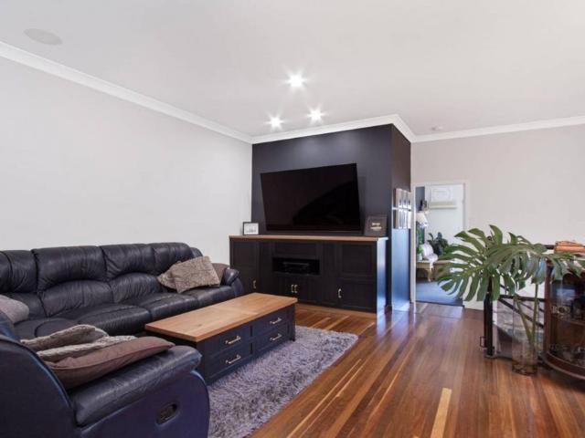 Townhouse for rent in Flinders, New South Wales