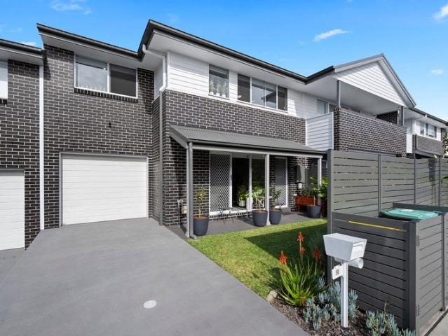 Townhouse for sale in Charmhaven, New South Wales