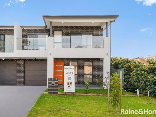 Duplex for rent in Sydney, New South Wales