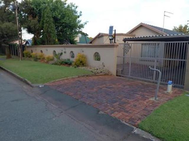 House for sale in Germiston, City of Ekurhuleni Metropolitan Municipality