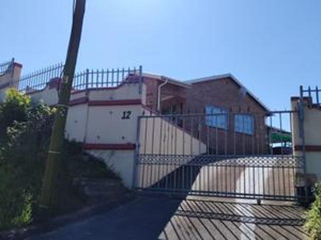 House for sale in Chatsworth, Kwazulu-natal