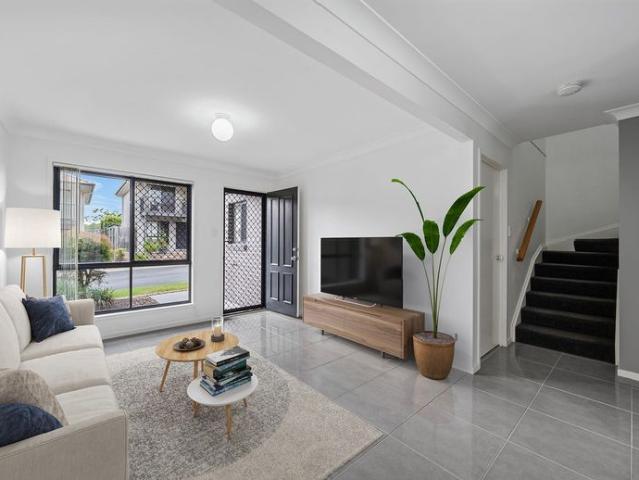 Townhouse for rent in Toombul, Queensland