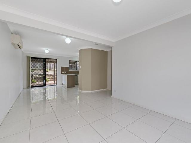 Townhouse for rent in Toombul, Queensland