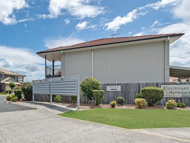 Townhouse for rent in Toombul, Queensland
