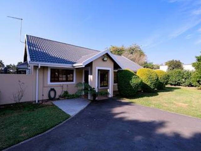 House for sale in Hilton
