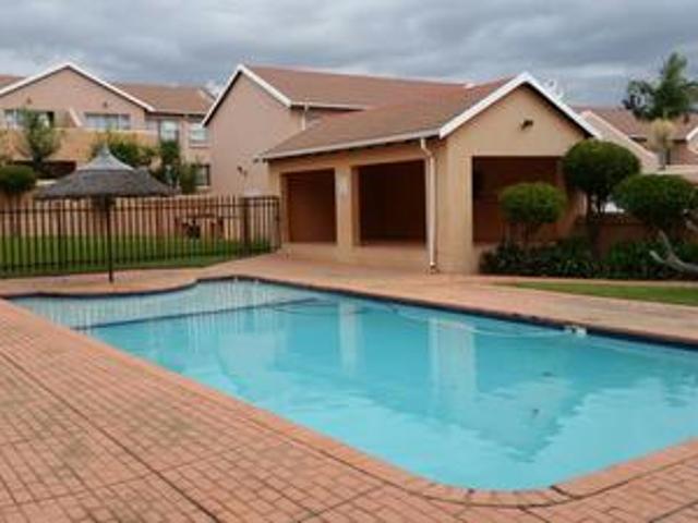 Townhouse for rent in Tembisa, Gauteng