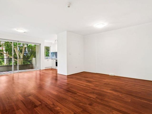Apartment for rent in Lower North Shore, Sydney