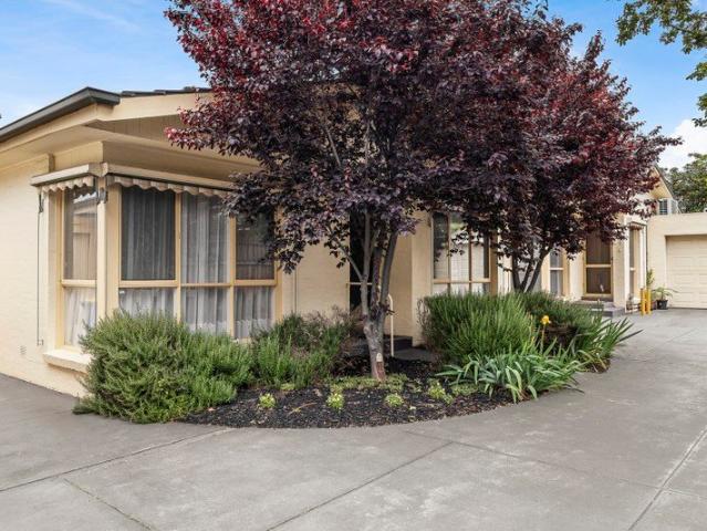 Apartment for sale in Glen Iris, Melbourne