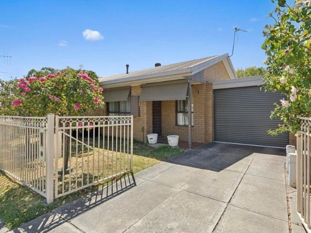 Apartment for sale in Seymour, Victoria