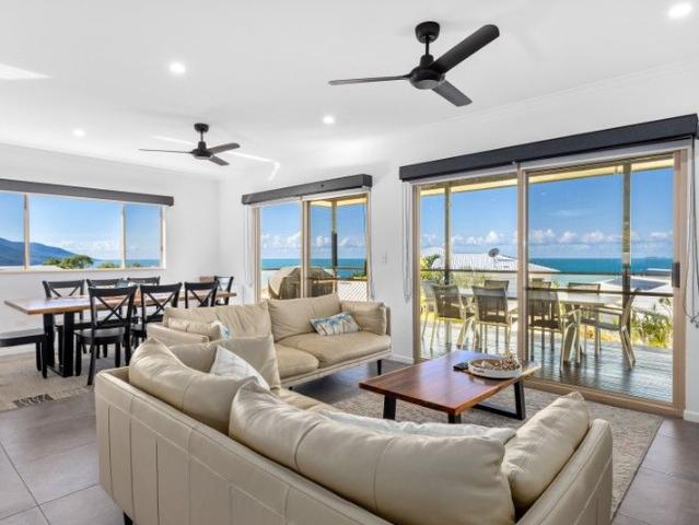 House for sale in Hideaway Bay, Queensland