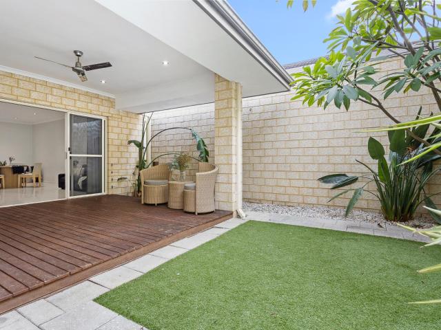 House for sale in Cloverdale, Western Australia