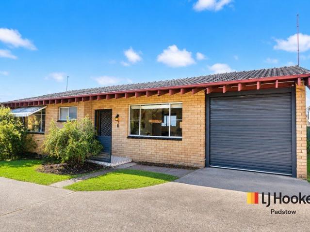 Villa for sale in Sydney, New South Wales
