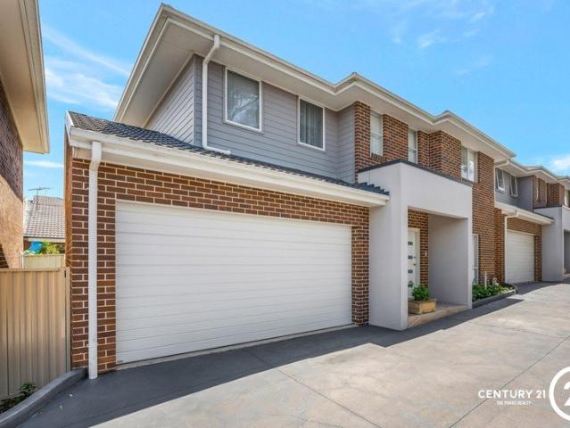 Townhouse for rent in Sydney, New South Wales