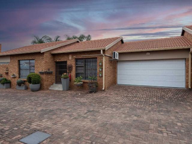 Townhouse for sale in Ekurhuleni, Gauteng