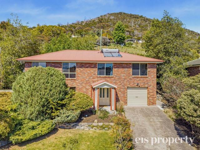 House for sale in Montrose, Hobart