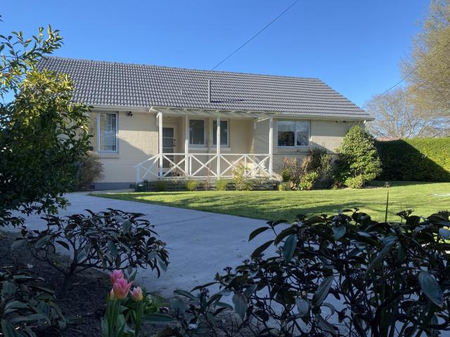 House for rent in Chaslands, Canterbury