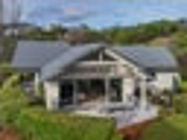 House for sale in Enner Glynn
