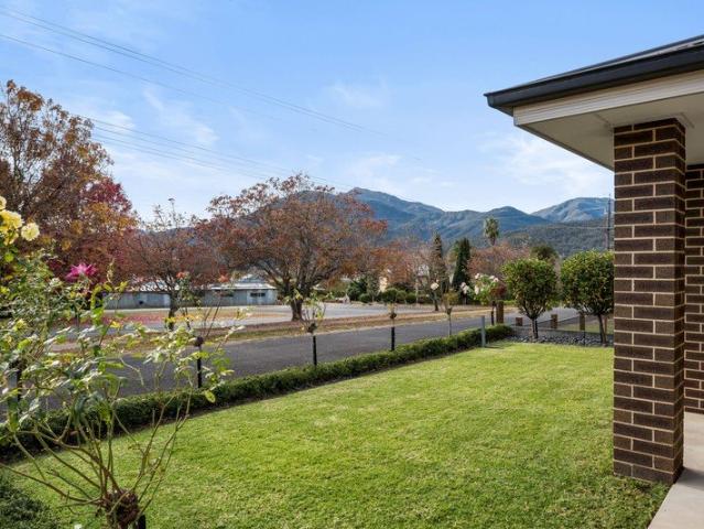 House for sale in Mount Beauty, Victoria