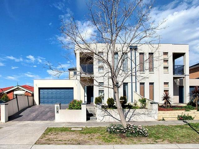 House for rent in Roxburgh Park, Melbourne