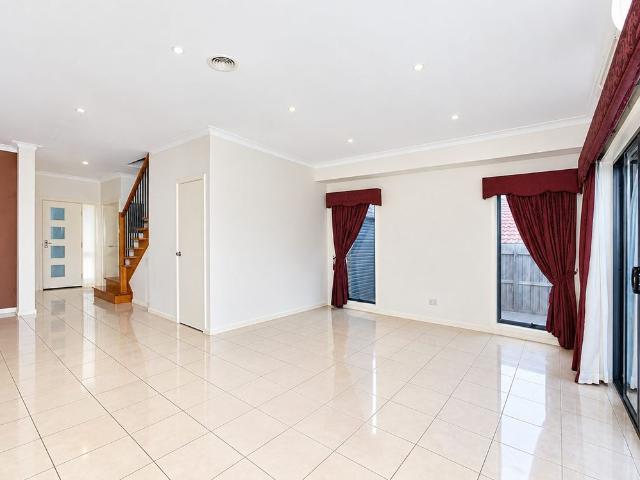 House for rent in Roxburgh Park, Melbourne